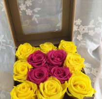 12 Roses in a Box